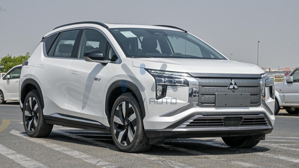 Mitsubishi Airtrek Pioneer 2022 vehicle at New Auto FZCO