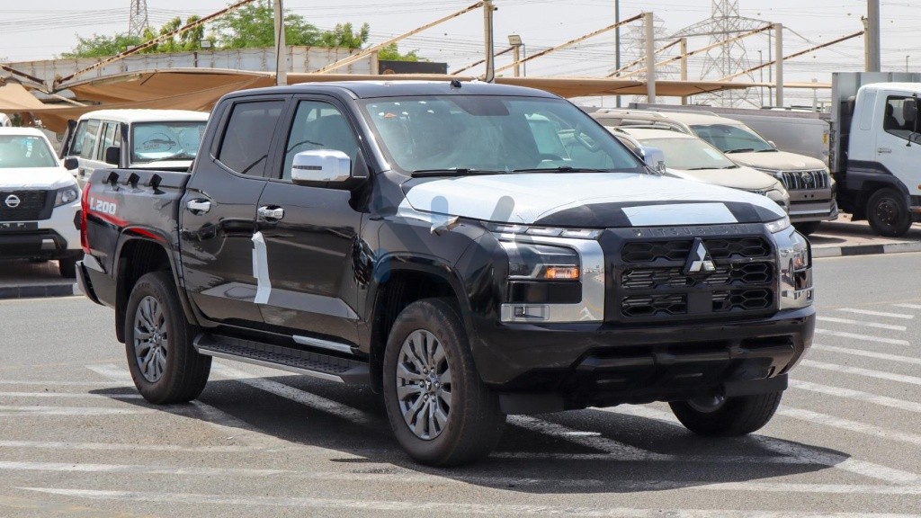 Mitsubishi L200 Sportero GLS 2024 vehicle at New Auto FZCO