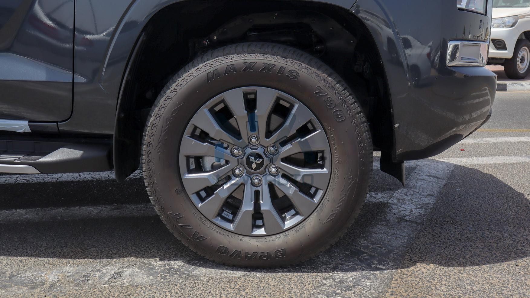 Mitsubishi L200 Sportero GLS 2024 (L200-SPORTERO24-M)