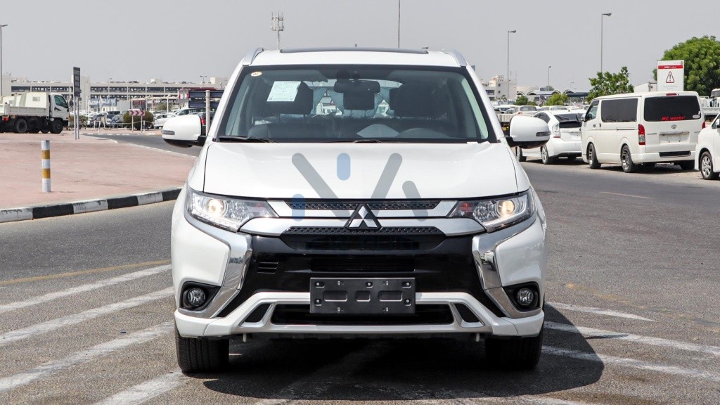 Mitsubishi Outlander Enjoy OUTLANDERENJOY 7S White Black 2022 02 1024x576
