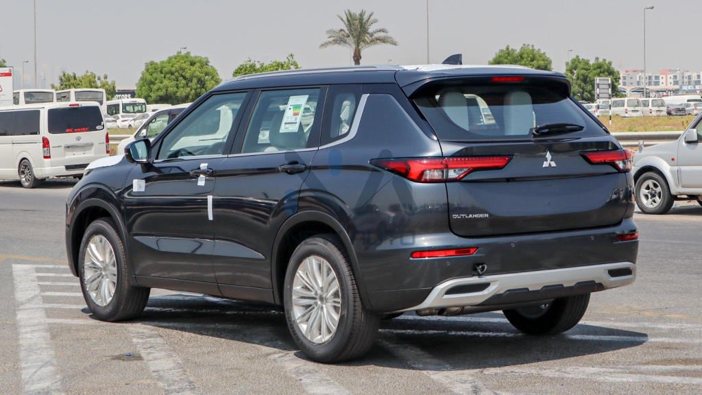Mitsubishi Outlander Med Line OUTLANDER ML 25 Dark Grey Grey 2025 04 1024x576