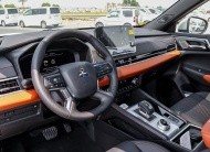 ميتسوبيشي أوتلاندر بي لاين 2025 (OUTLANDER-PL‎-25)