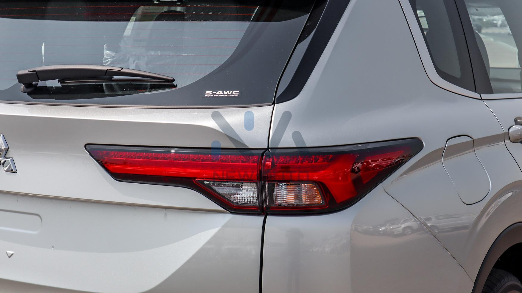 Mitsubishi Outlander P-Line 2025 (OUTLANDER-PL‎-25)