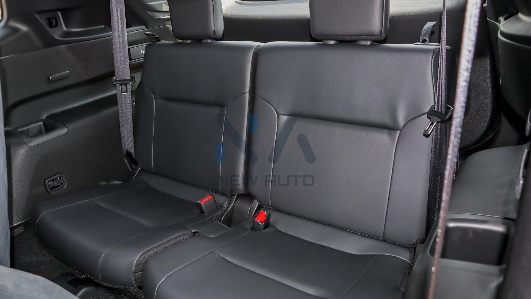 Mitsubishi Outlander P-Line 2025 (OUTLANDER-PL‎-25)