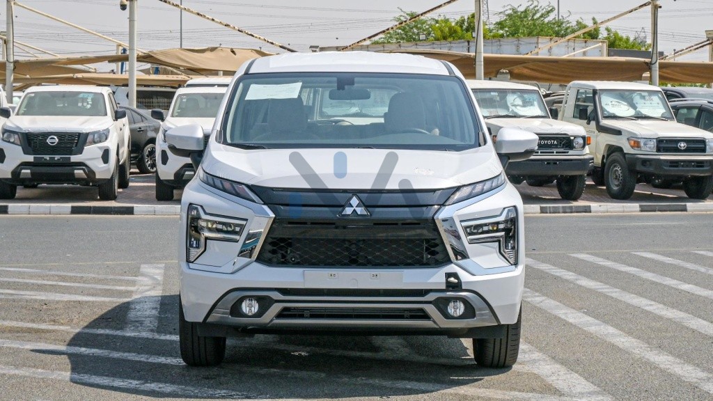 Mitsubishi Xpander Cross High Line XPANDER HL 25 White Beige 2025 02 1024x576