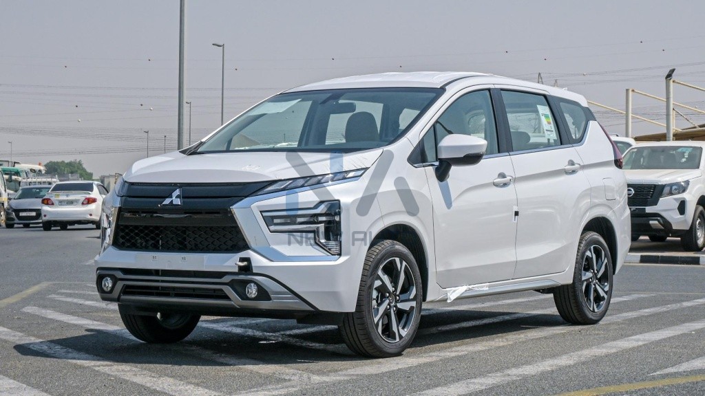 Mitsubishi Xpander Cross High Line XPANDER HL 25 White Beige 2025 03 1024x576