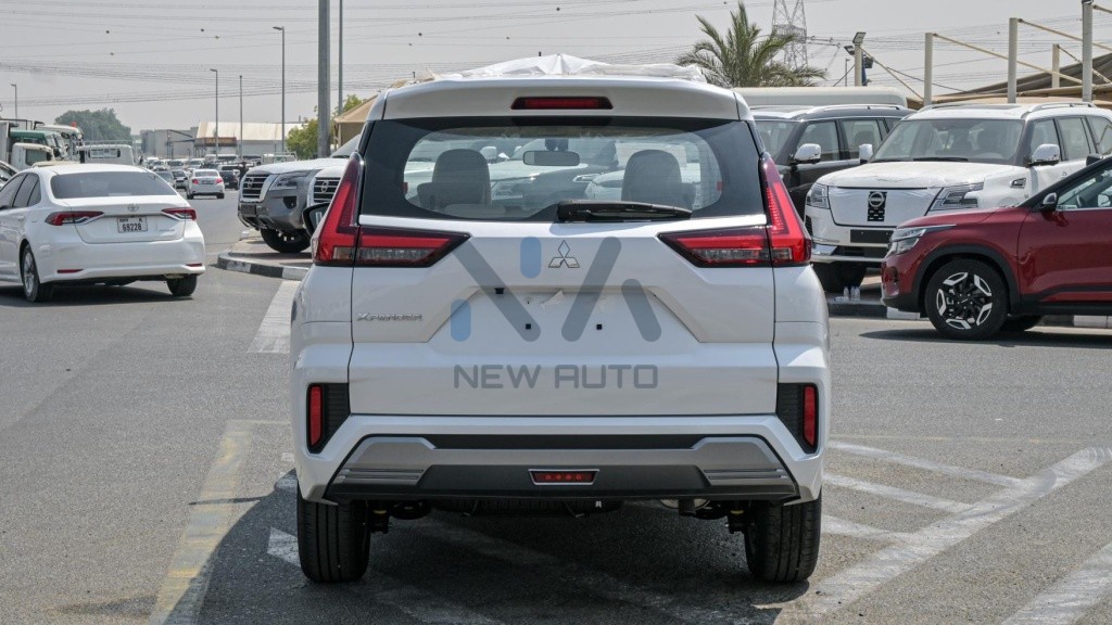 Mitsubishi Xpander Cross High Line XPANDER HL 25 White Beige 2025 05 1024x576