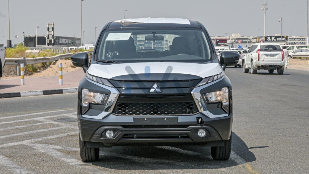 Mitsubishi Xpander Cross Mid Line XPANDER ML 25 Grey Black 2025 02 1024x576