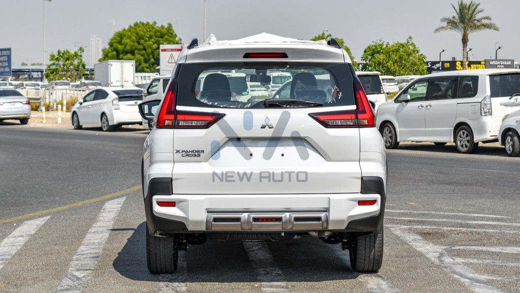 Mitsubishi Xpander Cross Premium XPANDER CR 25 White Black 2025 05 1024x576