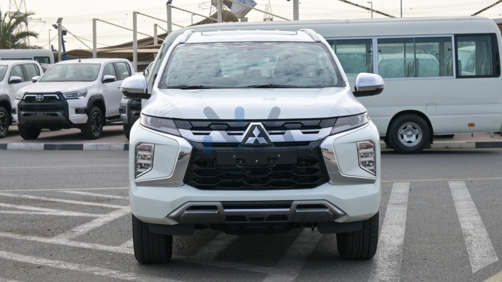 Mitsubishi Montero Sport MONTEROSPORT GLS HL 25 White Black 2025 02 1024x576