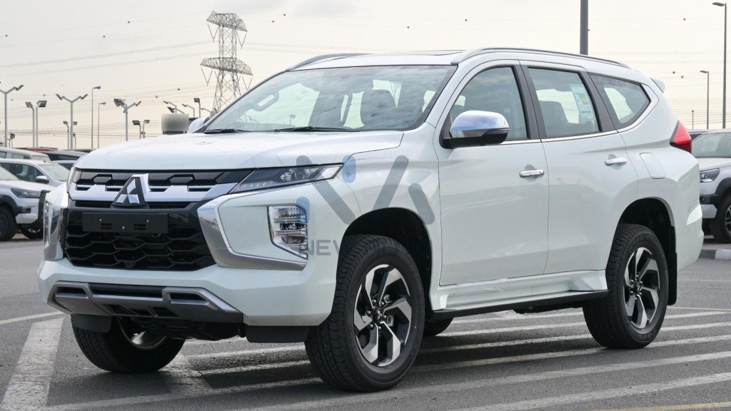Mitsubishi Montero Sport MONTEROSPORT GLS HL 25 White Black 2025 03 1024x576