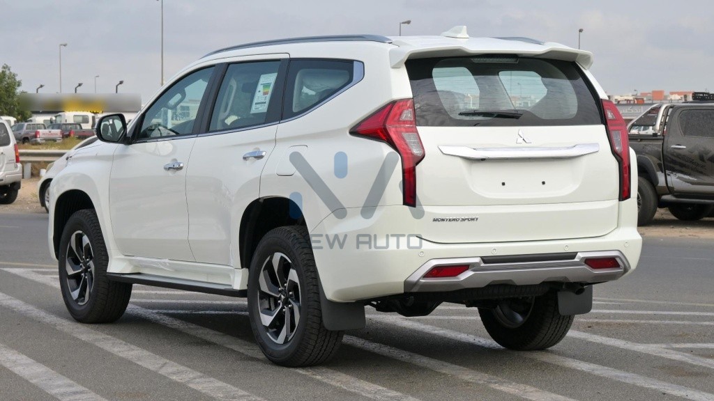 Mitsubishi Montero Sport MONTEROSPORT GLS HL 25 White Black 2025 04 1024x576