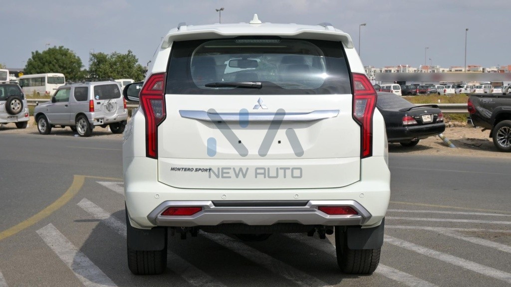 Mitsubishi Montero Sport MONTEROSPORT GLS PREM 25 White Black 2025 05 1024x576