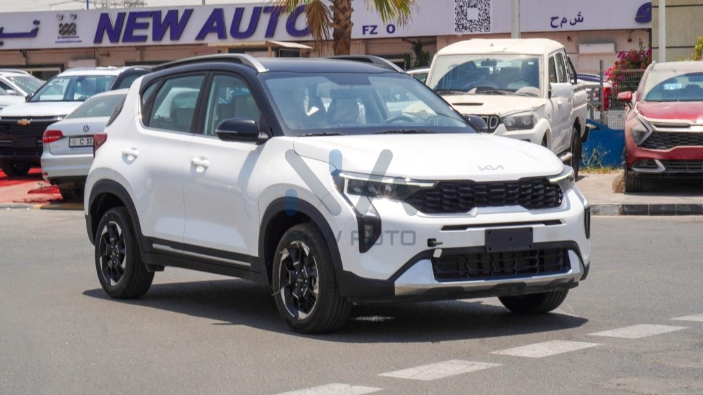 Kia Sonet White - Beige 2024 vehicle at New Auto FZCO
