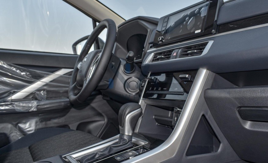 Mitsubishi  Xpander  (XPANDER-CR-25)