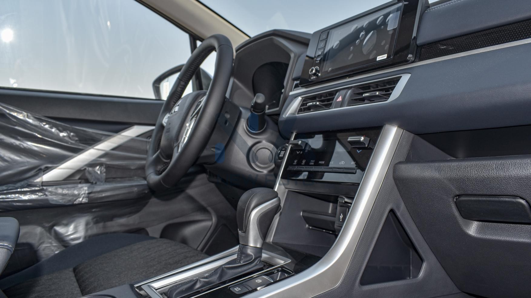 Mitsubishi Xpander (XPANDER-CR-25)