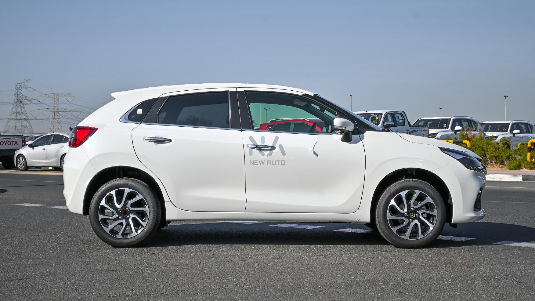 Baleno GLX (N-BAL15-P-25-GLX-2 ) White – Black 2025