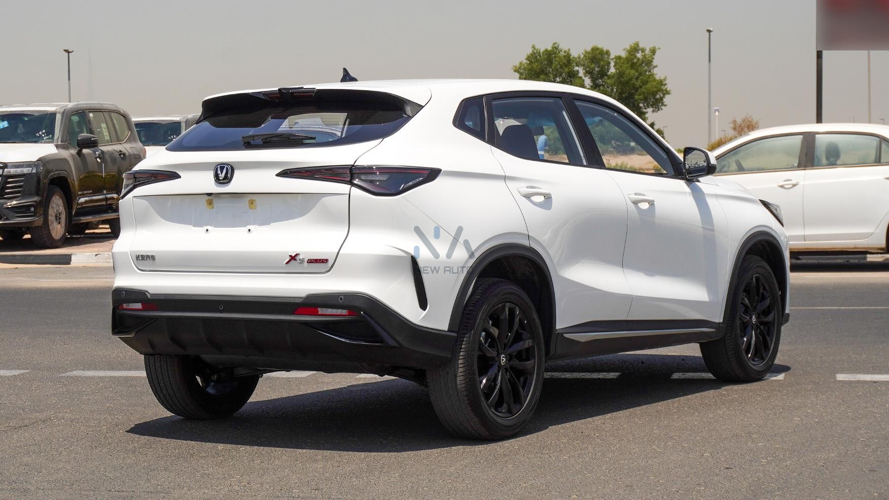 CHANGAN (N-X5-PLUS-24-1.5) White – Black & Red 2024