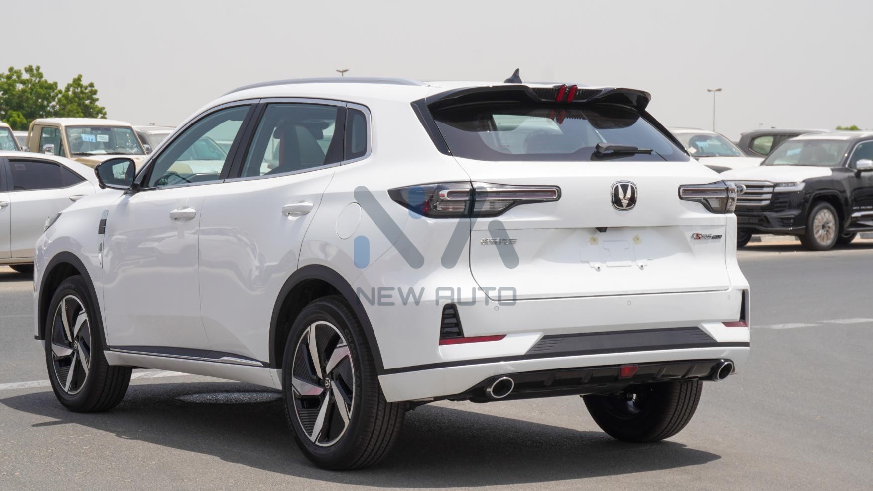 Changan CS55 Plus (N-CS55-PLUS-25) White-Black&Red 2025