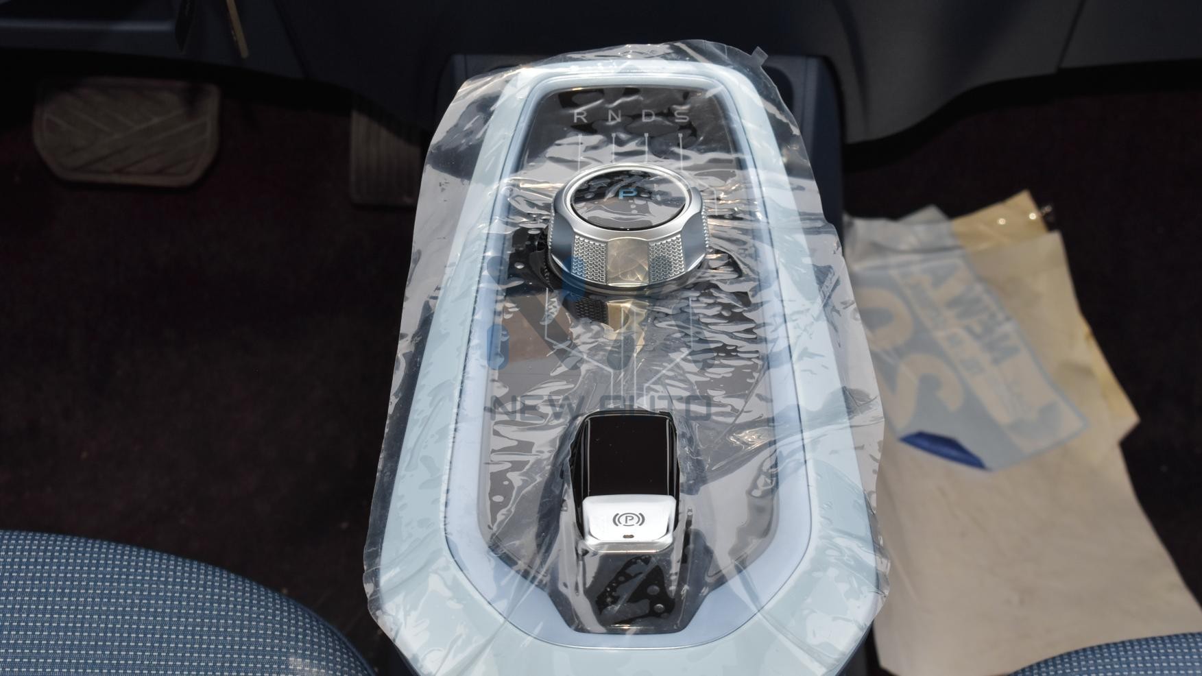 Changan Ben Ben E-Star White Grey 2023