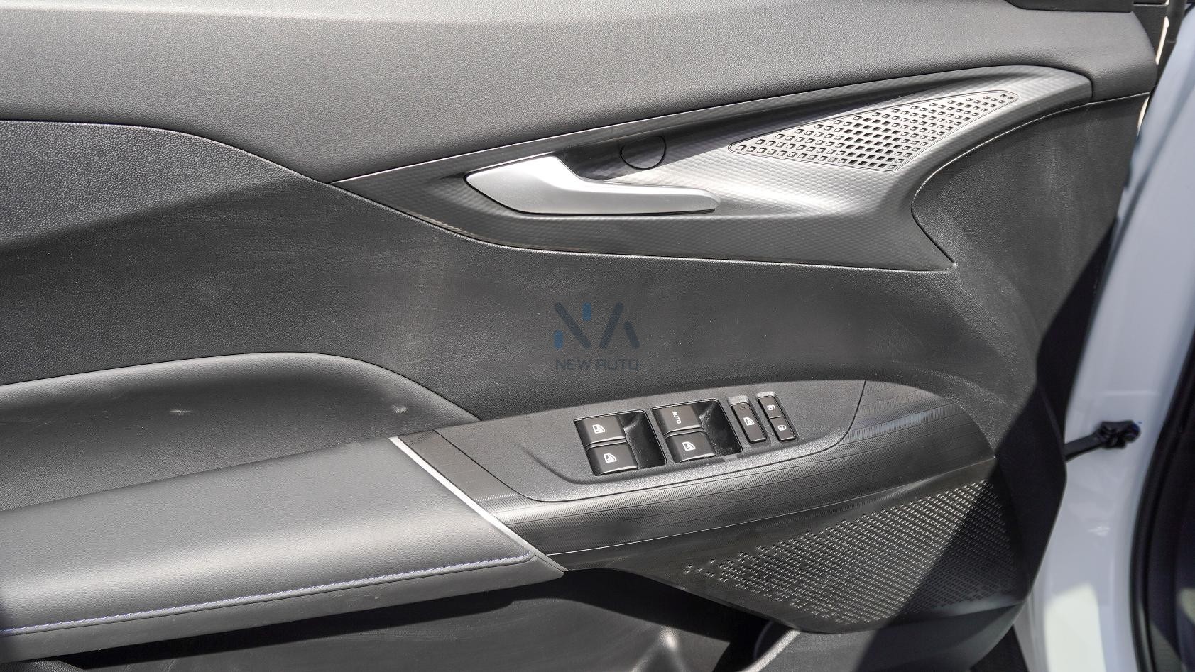 Changan EADO (N-EUDO-1.5-P-25 ) White-Black 2025