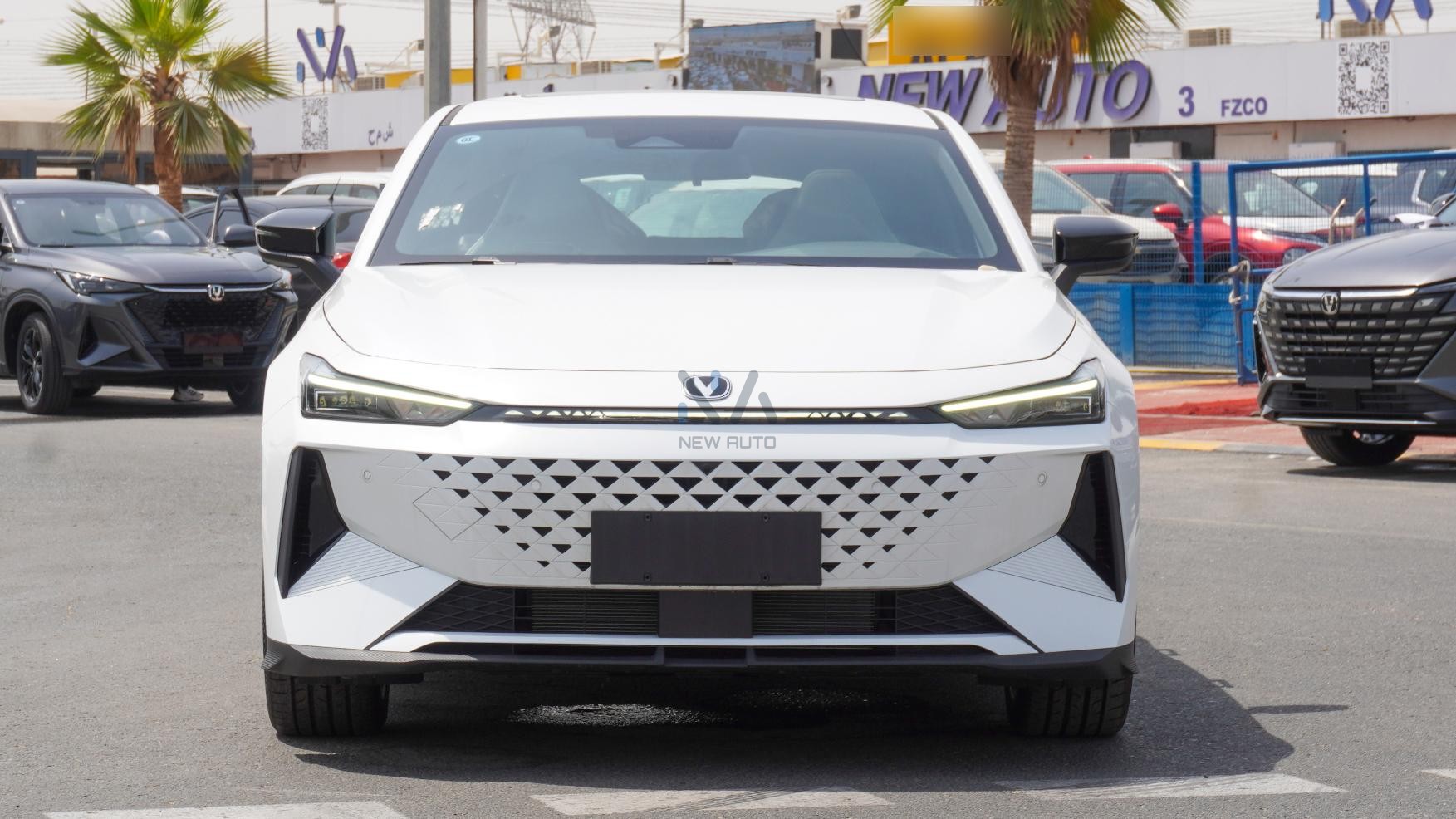 Changan Uni-V Smart Coo l(N-UNI-V-1.5-24 ) White-Black 2024