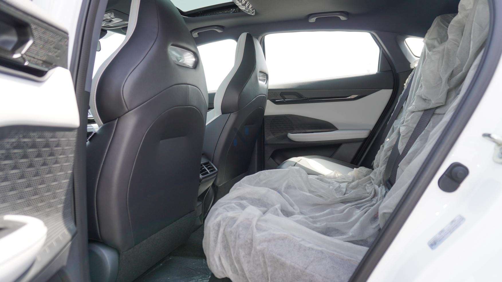 Changan Uni-V Smart Coo l(N-UNI-V-1.5-24 ) White-Black 2024