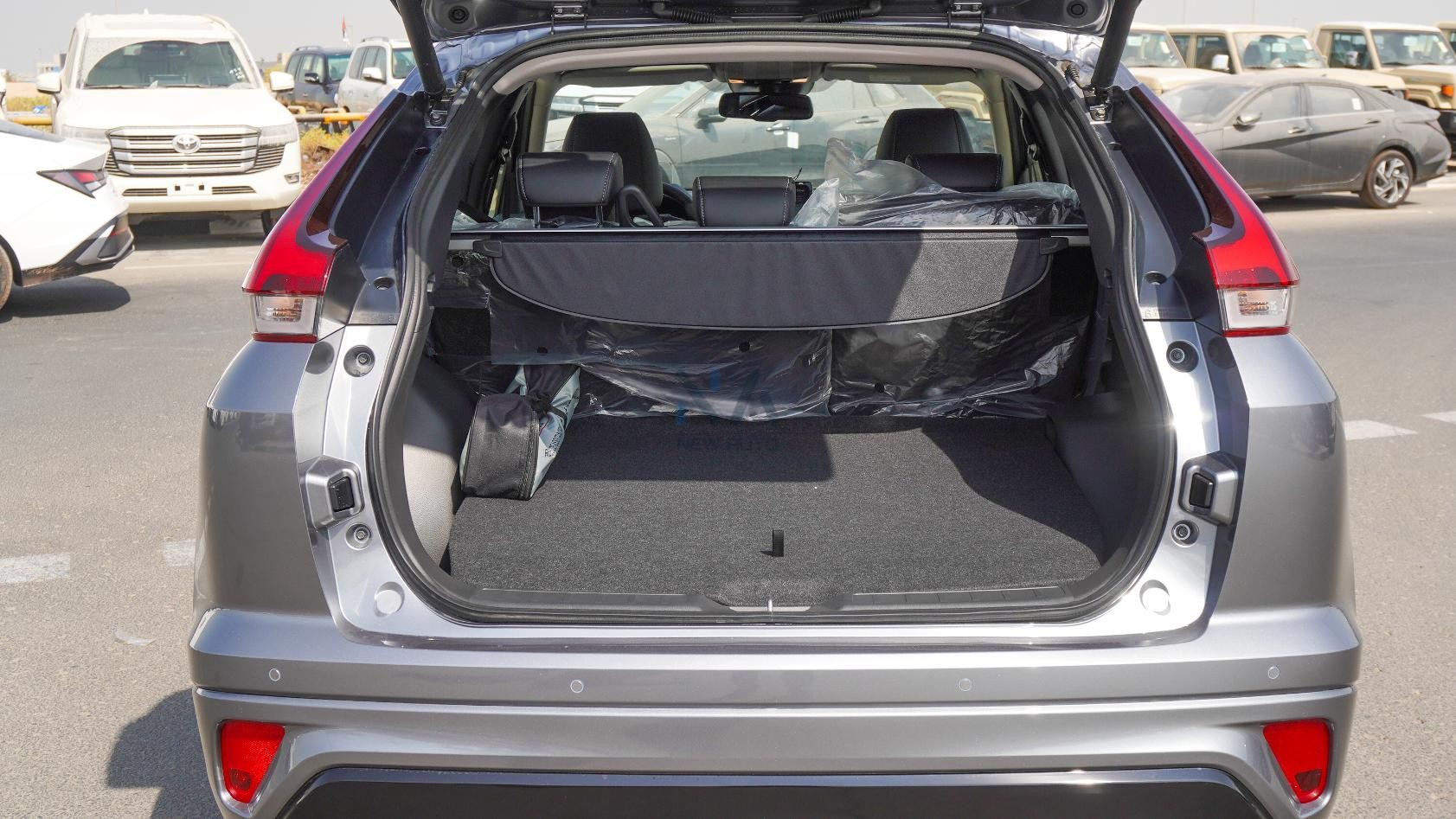 Mitsubishi Eclipse Cross (ECLIPSECROSS-GLS-HL-26) Grey-Black 2026