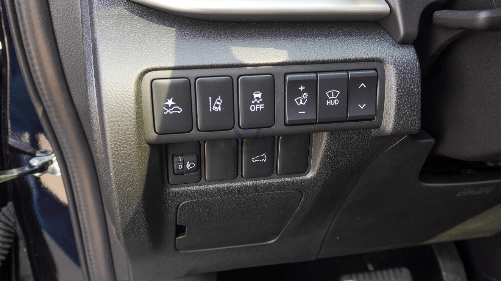 Mitsubishi Eclipse Cross(ECLIPSECROSS-GLS-HL-26) Black-Black 2026