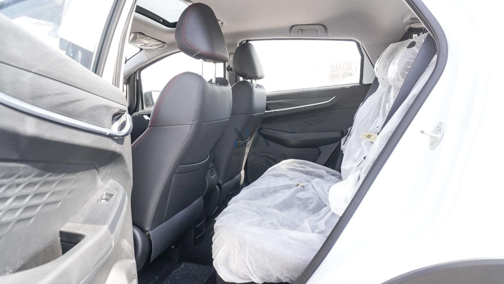 Geely GX3 PRO (N-GX3-PRO-1.5-26) White – Black 2026