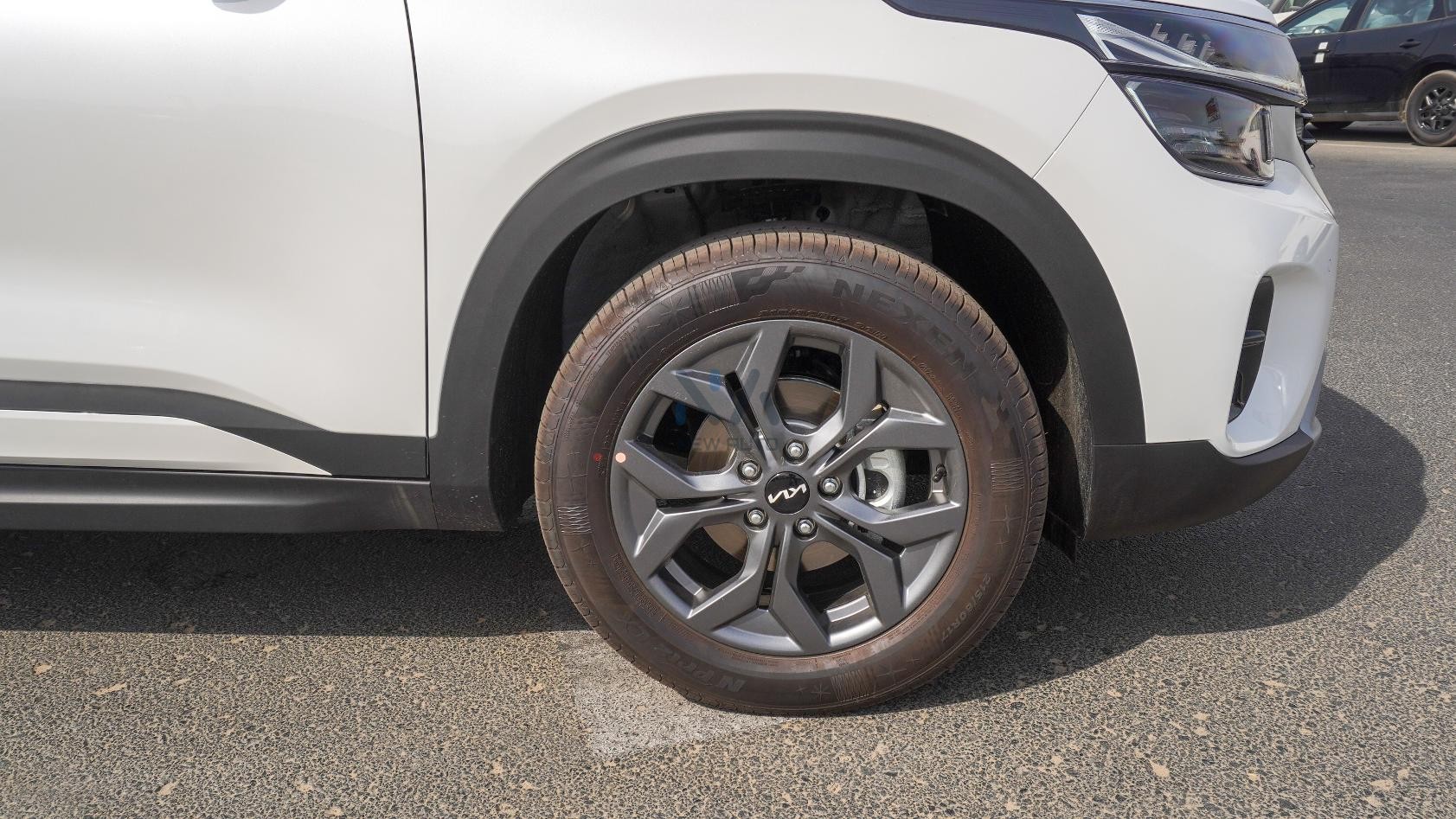 Kia Seltos Luxury Edition (N-KIA-SEL-1.5-24) White-Black 2024