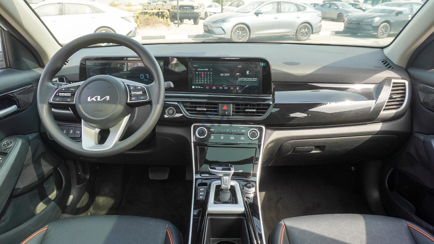 Kia Seltos Luxury Edition (N-KIA-SEL-1.5-24) White-Black 2024