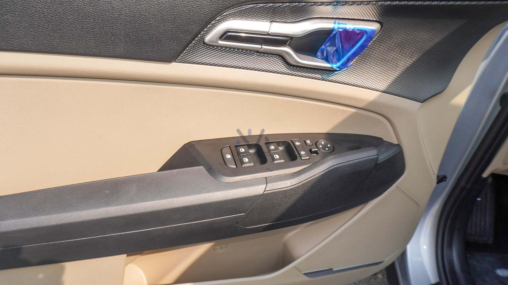 Kia Sportage (N-KIA-SP-2W-1.6) Lunar Silver-Beige 2025