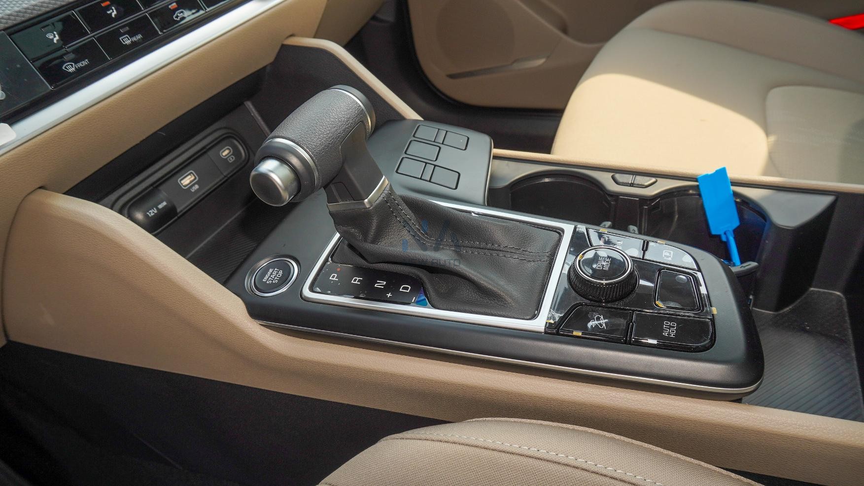 Kia Sportage (N-KIA-SP-2W-1.6) Lunar Silver-Beige 2025