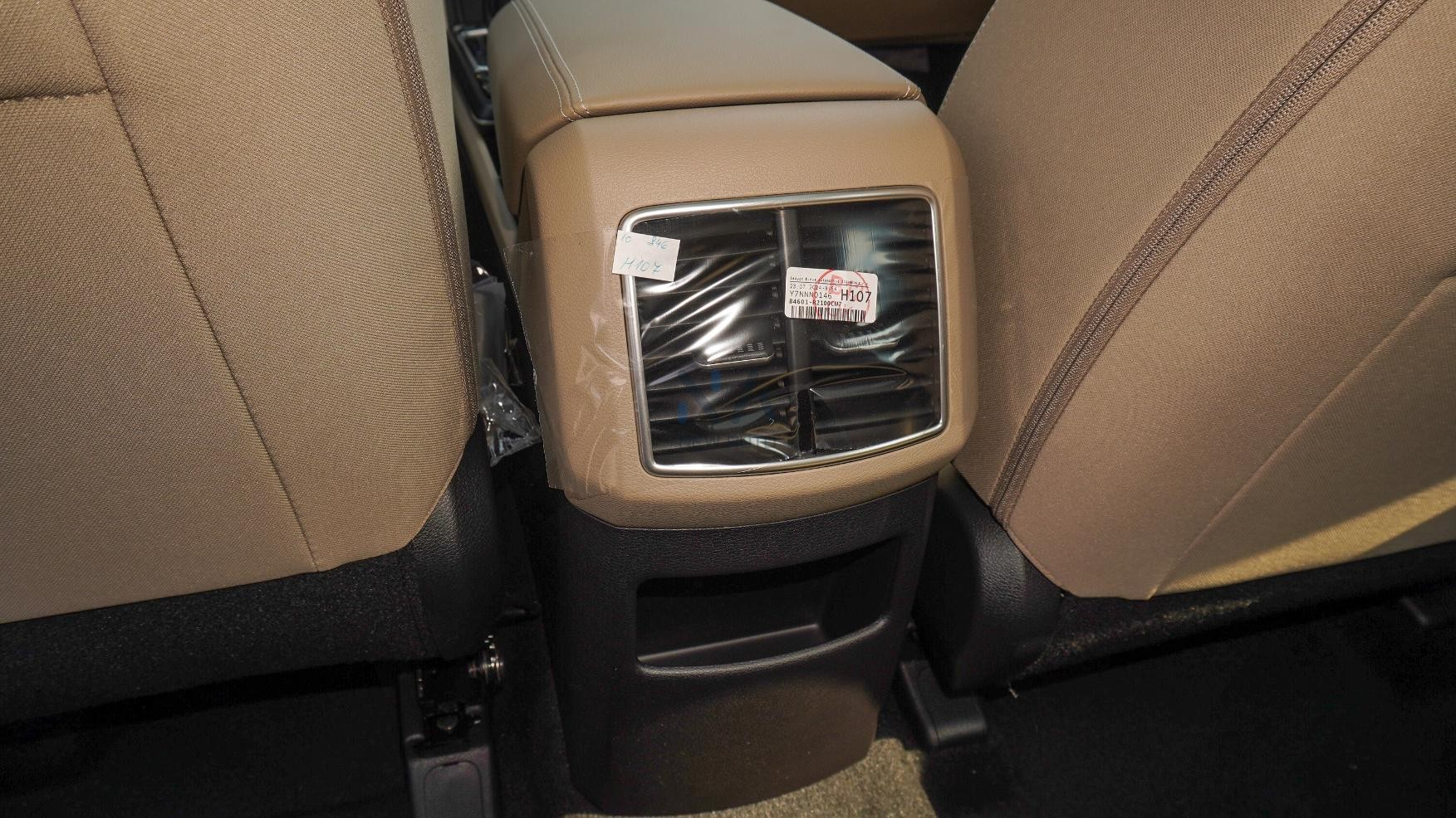 Kia Sportage (N-KIA-SP-2W-1.6) Lunar Silver-Beige 2025