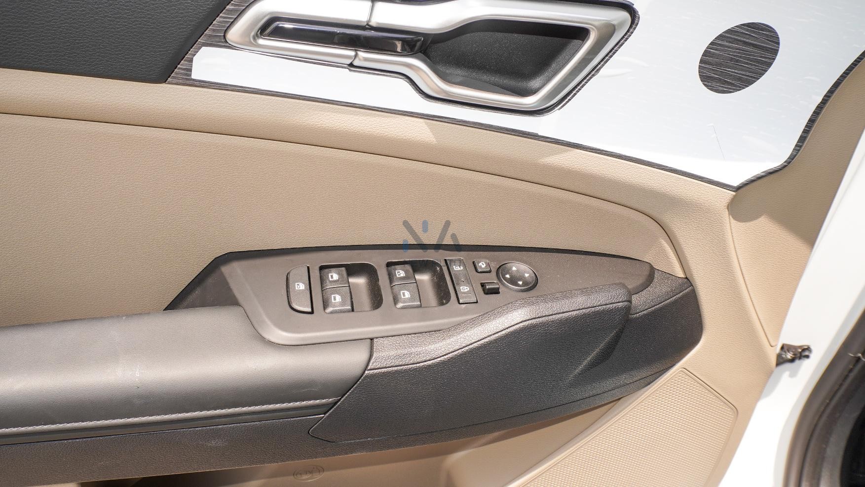 Kia Sportage (N-KIA-SPO-1.6-25) White Beige 2025