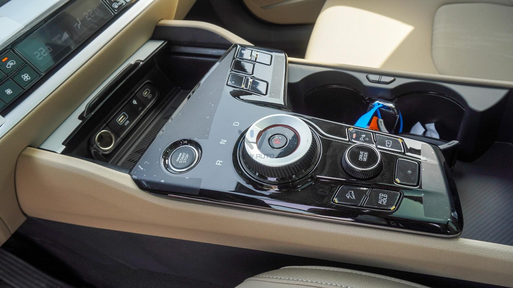 Kia Sportage (N-KIA-SPO-1.6-26) Grey – Beige 2026