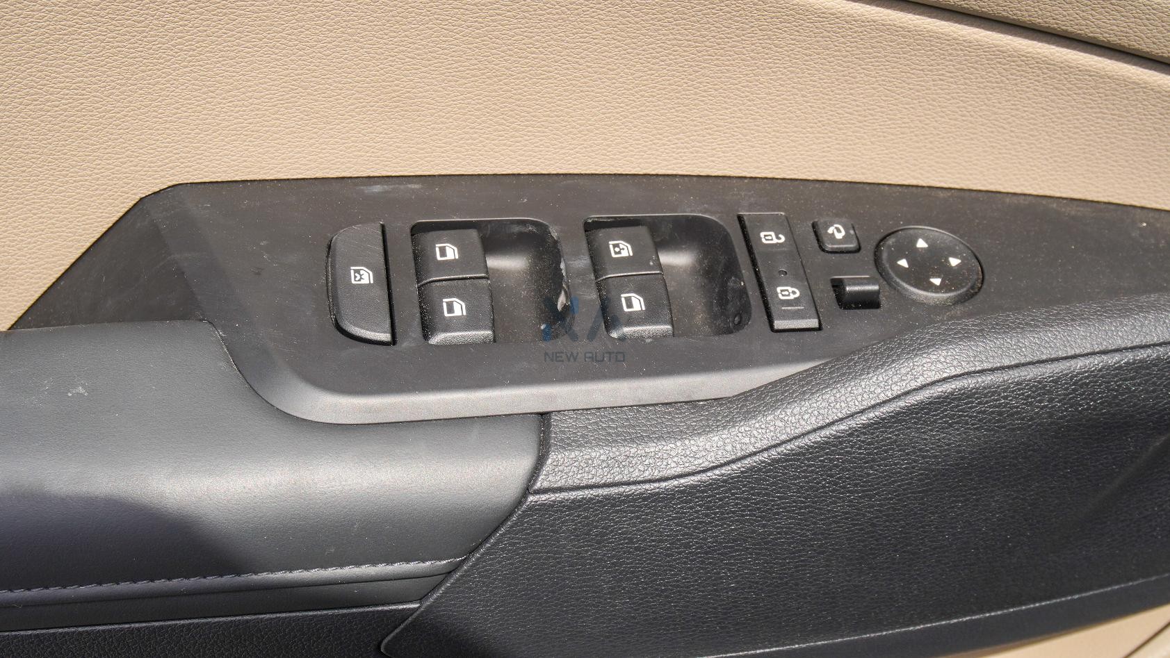 Kia Sportage (N-KIA-SPO-1.6-26) Silver-Beige 2026