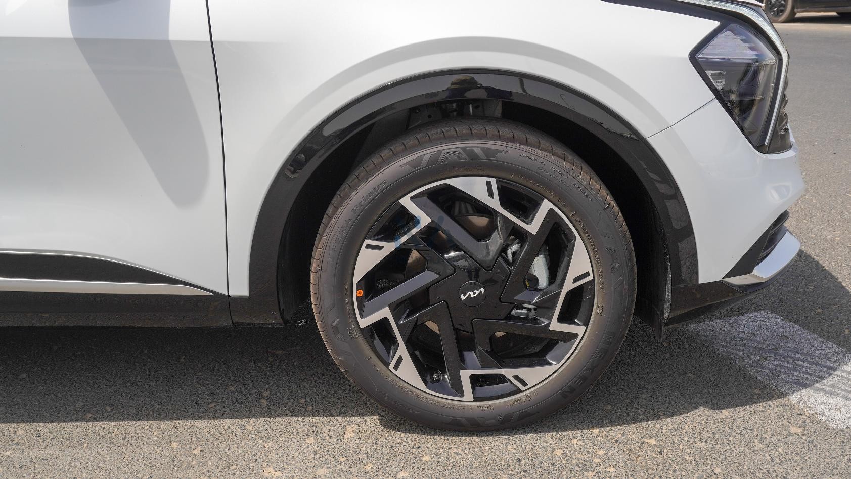 Kia Sportage (N-KIA-SPO-1.6-26) White-Beige 2026