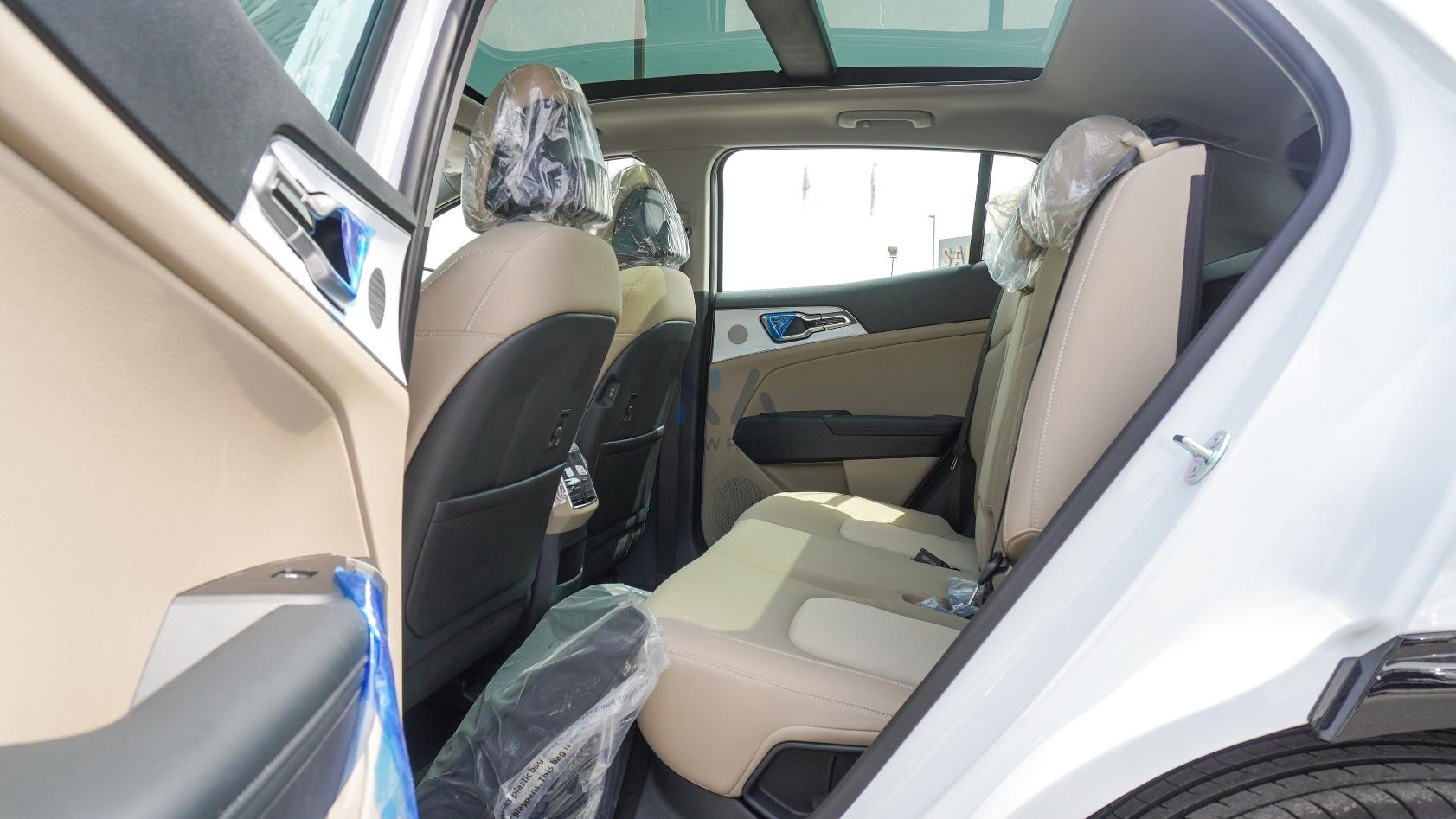 Kia Sportage (N-KIA-SPO-1.6-26) White-Beige 2026