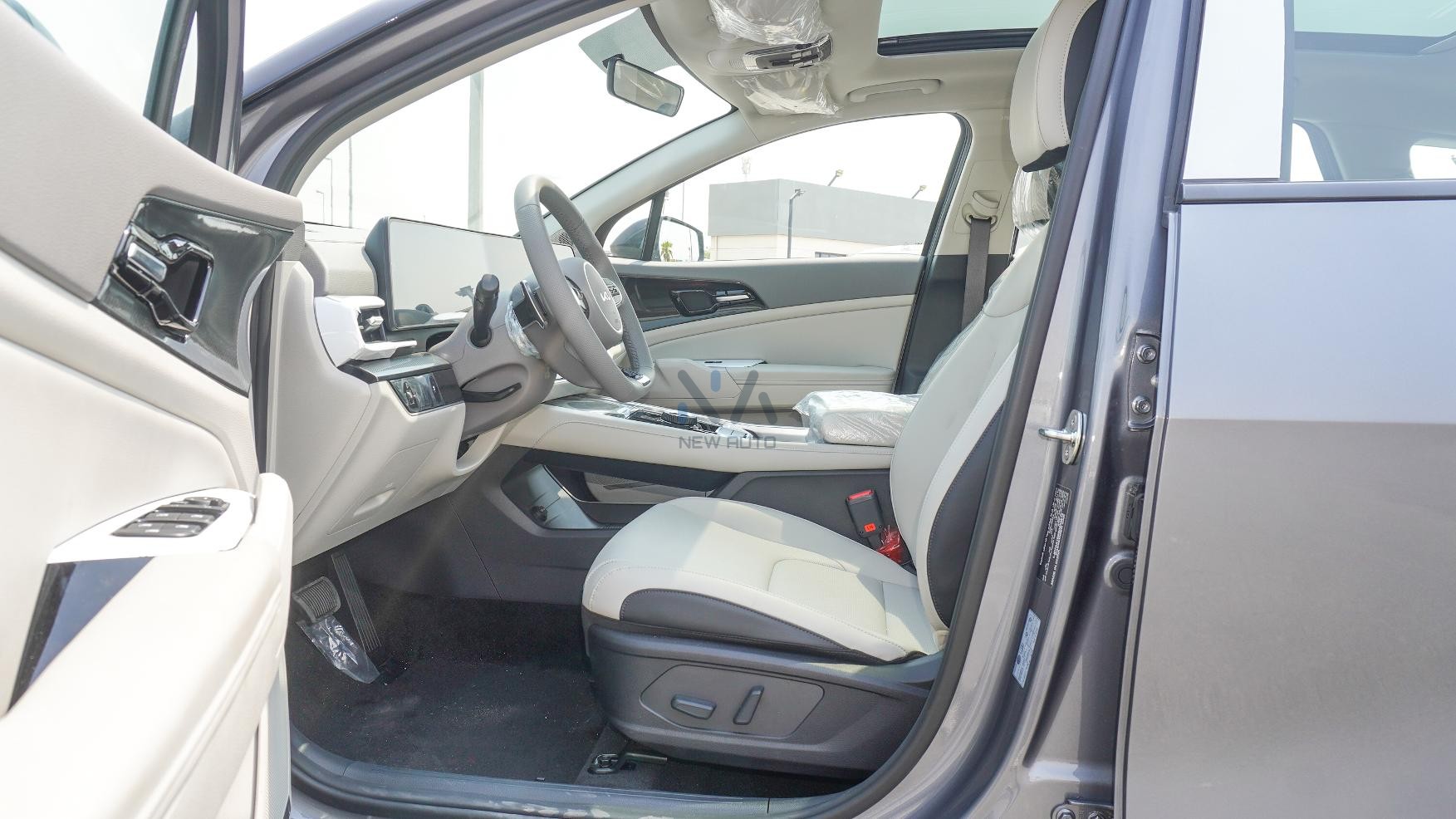 Kia Sportage (N-KIA-SPO-2WD-25) Grey-Beige 2025