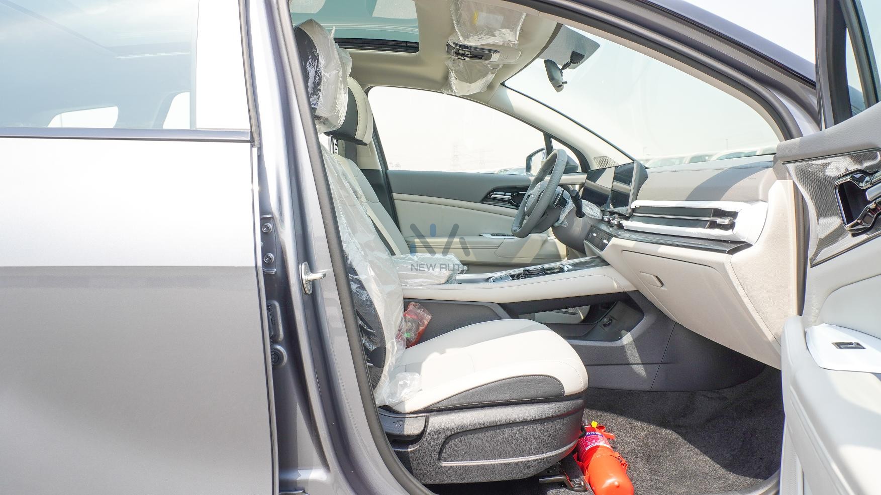 Kia Sportage (N-KIA-SPO-2WD-25) Grey-Beige 2025