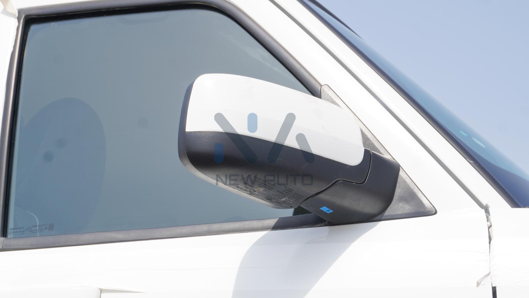 Mahindra Pik Up Double Cabin (N-SC-PKP-2.2-25) White-Black 2025