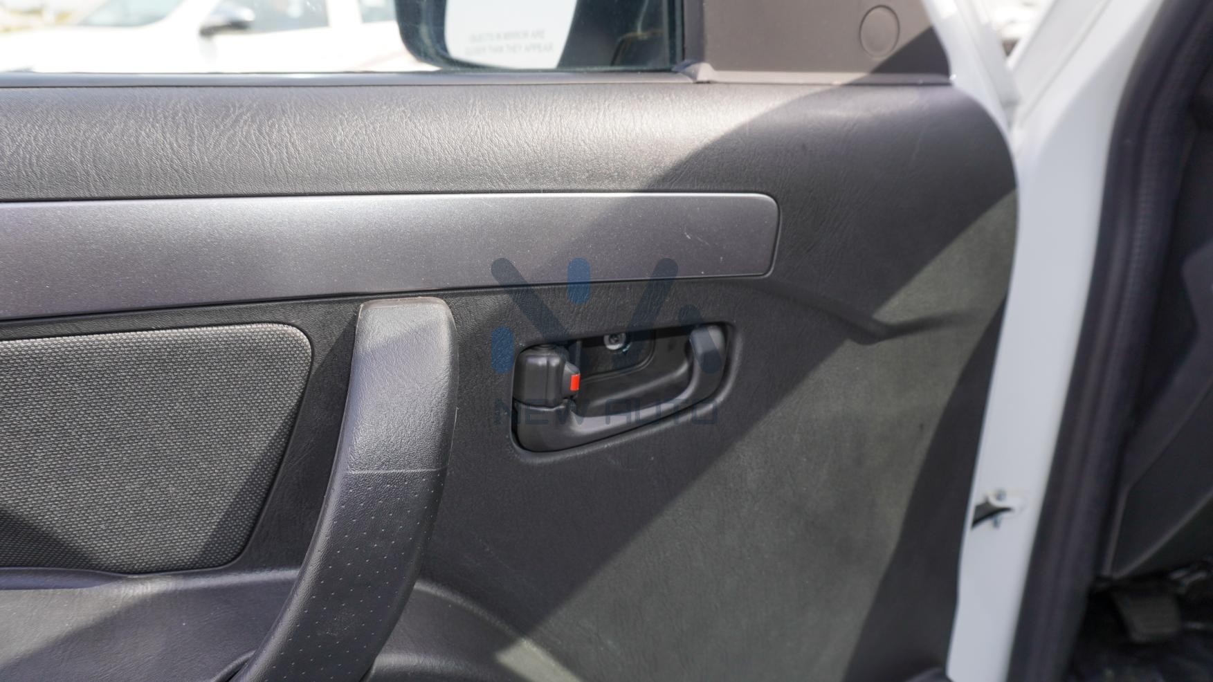 Mahindra Pik Up Double Cabin (N-SC-PKP-2.2-25) White-Black 2025