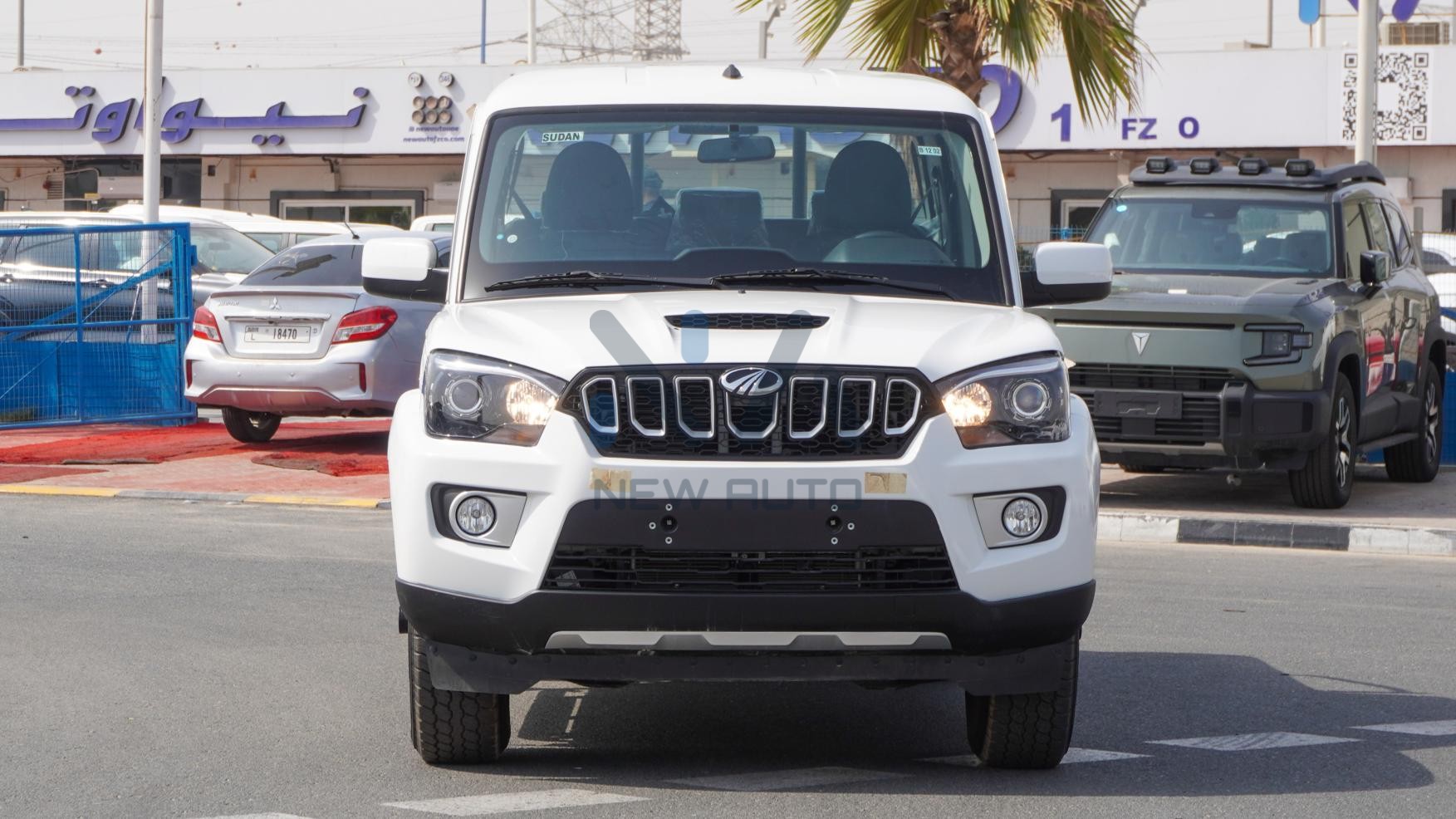 Mahindra Pik Up Double Cabin (N-SC-PKP-2.2-25) White-Black 2025