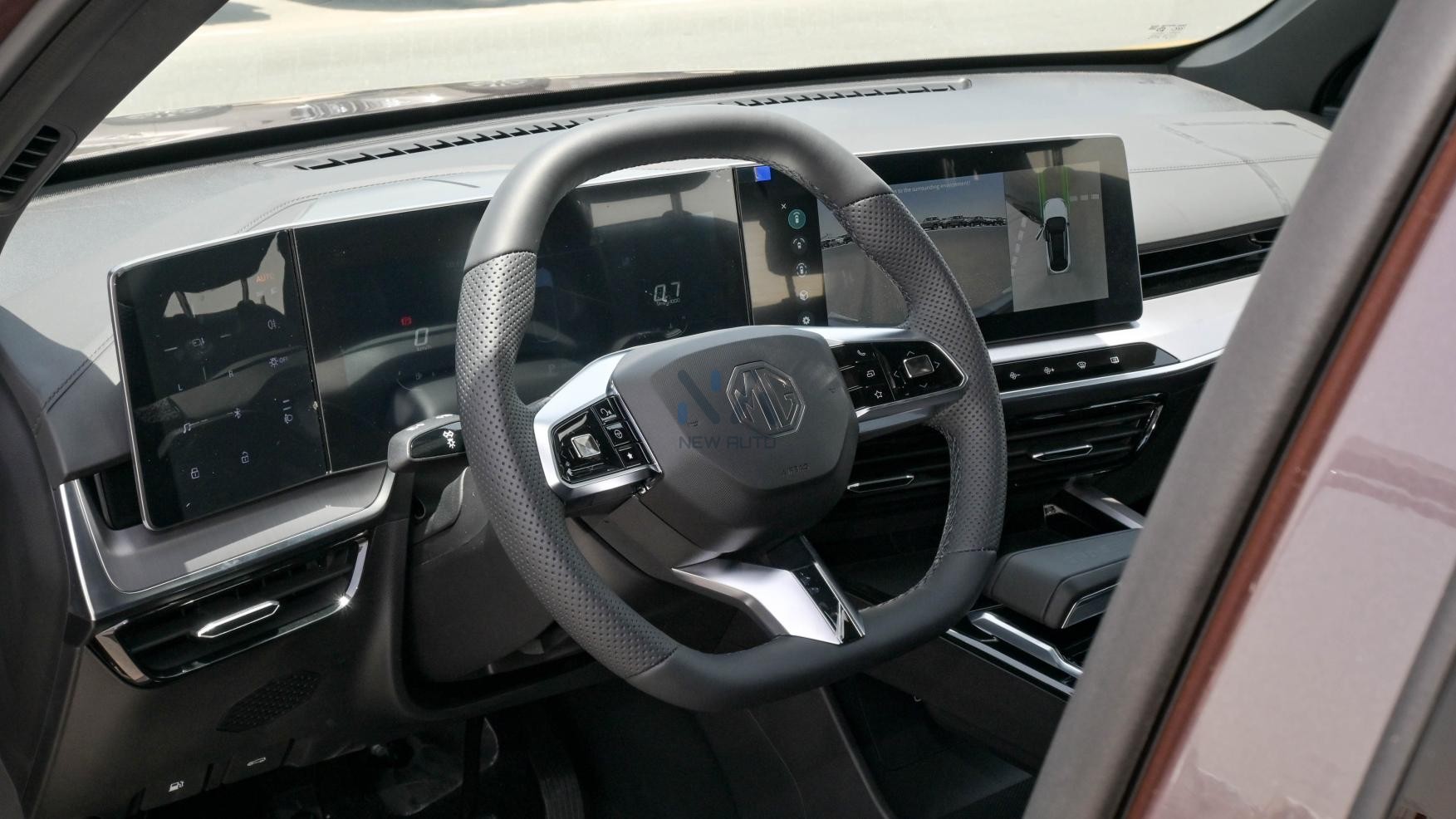 MG One Deluxe (N-DEL-ONE-1.5-24)Grey – Black 2024