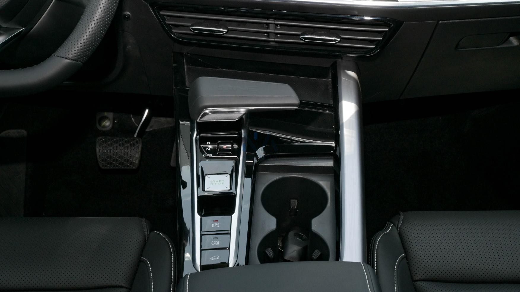 MG One Deluxe (N-DEL-ONE-1.5-24)Grey – Black 2024