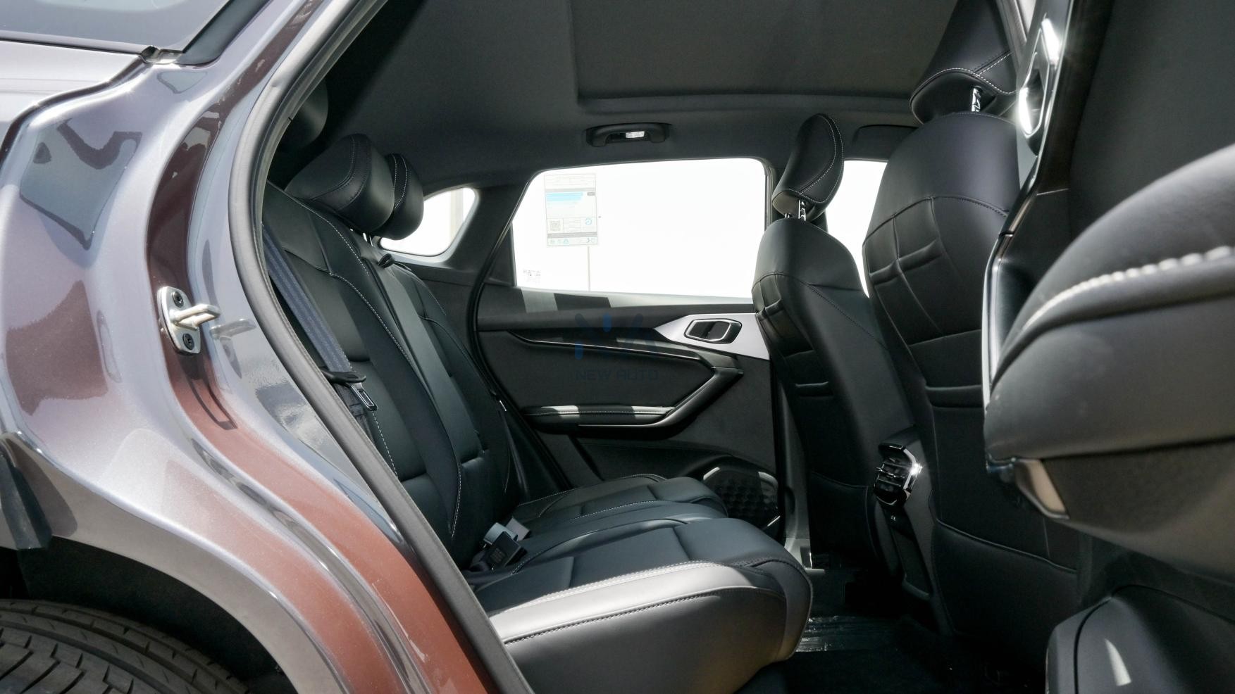 MG One Deluxe (N-DEL-ONE-1.5-24)Grey – Black 2024