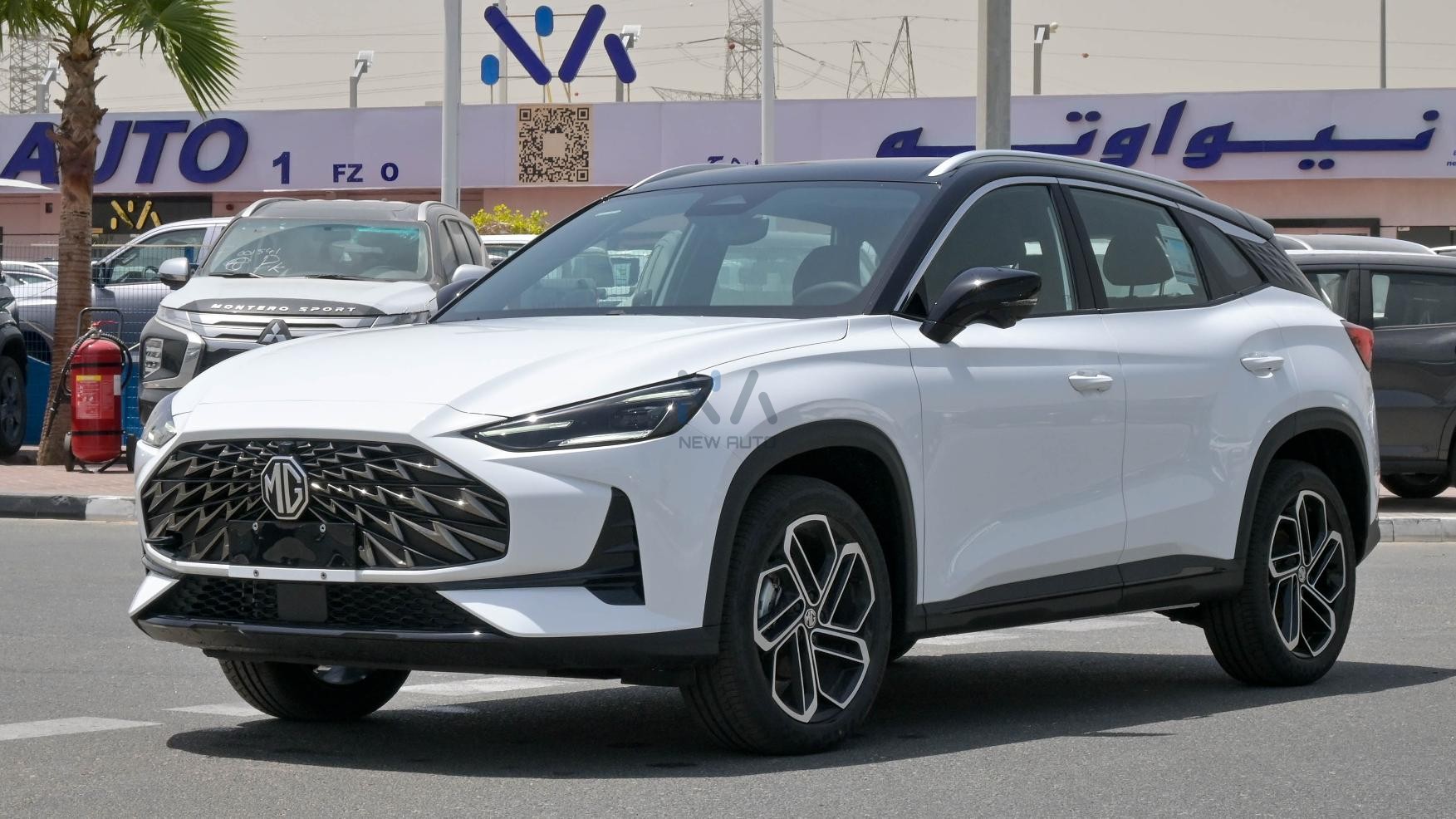 MG One Deluxe (N-DEL-ONE-1.5-24) White – Black 2024