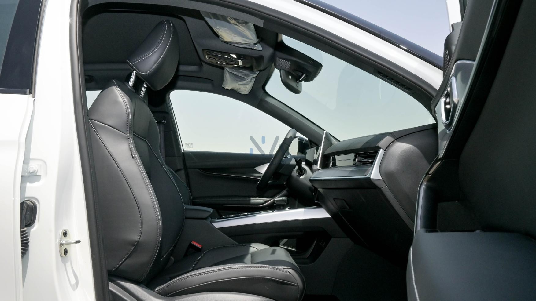 MG One Deluxe (N-DEL-ONE-1.5-24) White – Black 2024